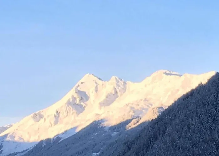 In Neustift Near Lift * Нойштифт-им-Штубайталь